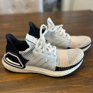 Adidas Ultraboost 19 in Crystal White